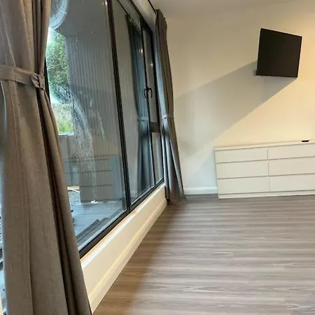 Deerpark Semi Sleeps 8 With Sofa Bed