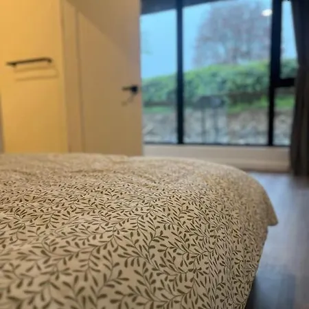 Deerpark Semi Sleeps 8 With Sofa Bed Apartment