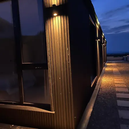 Deerpark Semi Sleeps 8 With Sofa Bed *