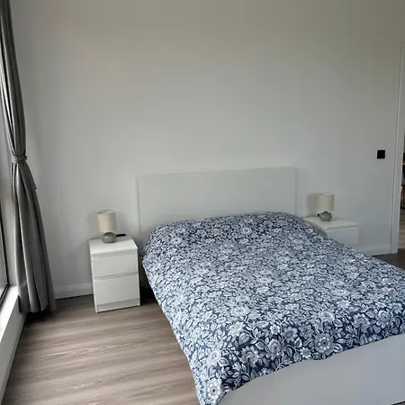 Apartment Deerpark Semi Sleeps 8 With Sofa Bed