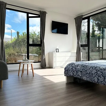 Deerpark Semi Sleeps 8 With Sofa Bed Апартаменты