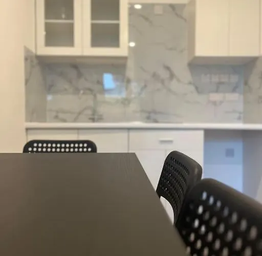 Deerpark Semi Sleeps 8 With Sofa Bed Apartment