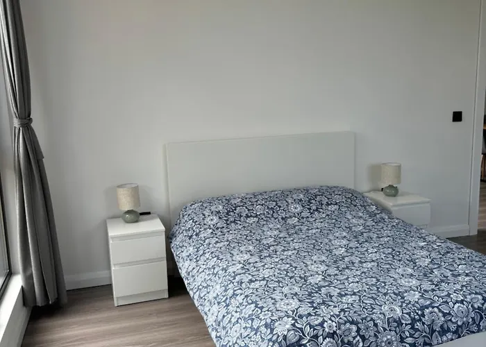 Apartment Deerpark Semi Sleeps 8 With Sofa Bed